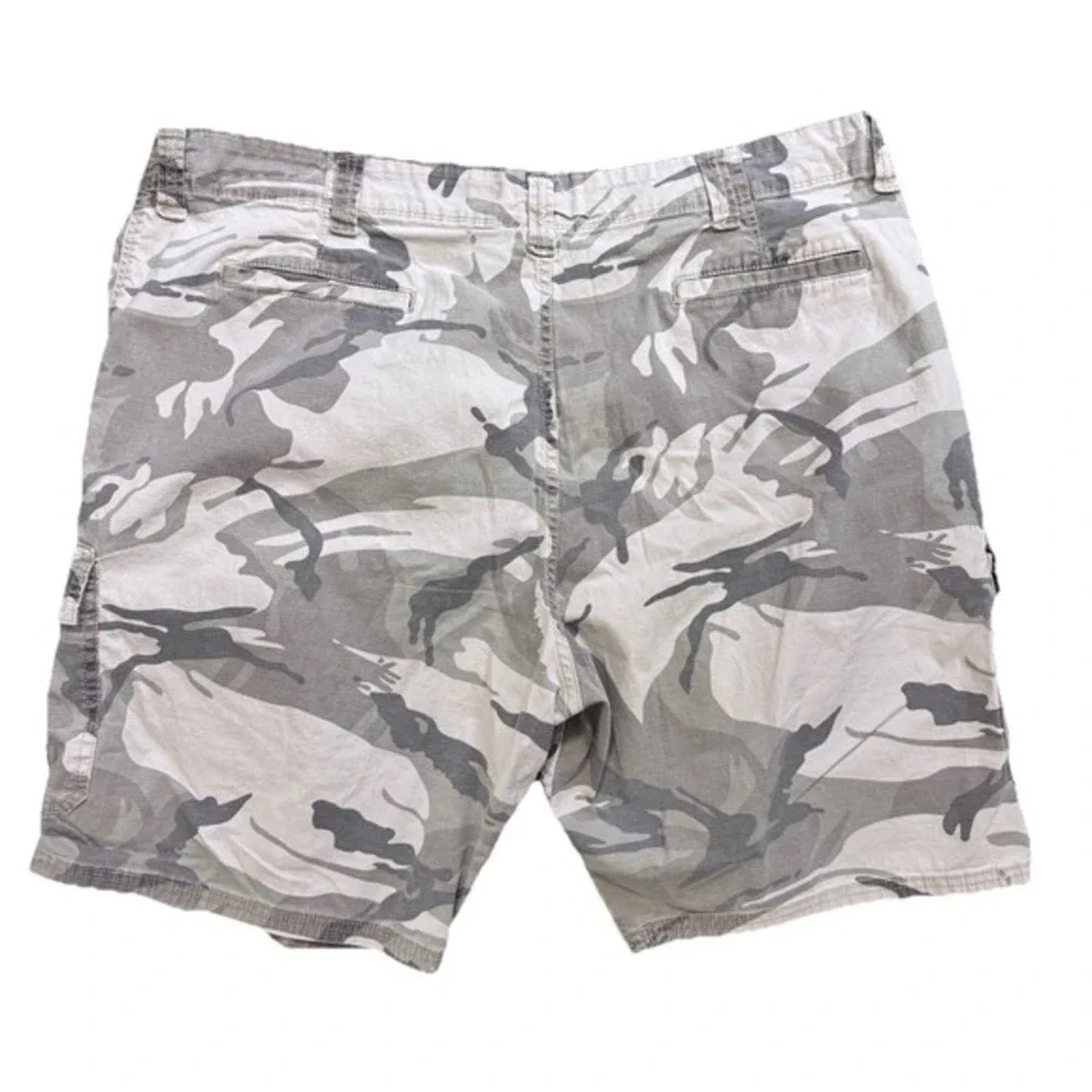 Wrangler Camo Cargo Shorts Mens 42 Relaxed Fit Loose Utility Outdoors Green Army